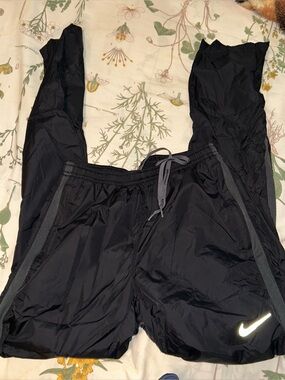 Nike windbreaker pants